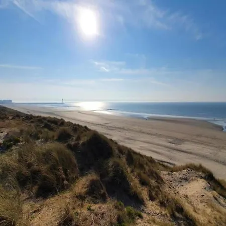 In By Scenic Beaches * Nieuwpoort