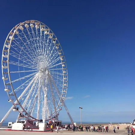 In By Scenic Beaches * Nieuwpoort